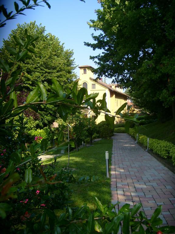 Hotel Casa Dei Frati Asti Exterior foto